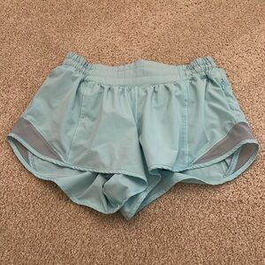 Lululemon Hotty Hot Shorts 2.5